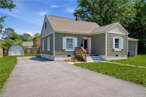 Exterior - 23 Clover St, Hampton, VA 23669 photo 2 of 6