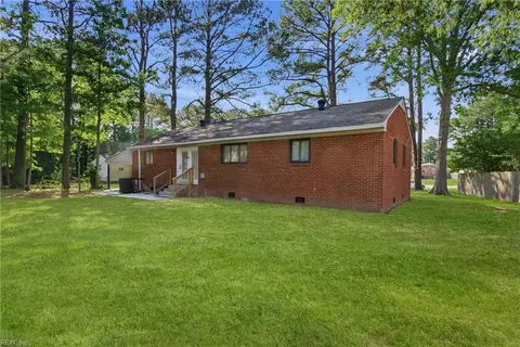 Exterior - 4416 Greendell Rd, Chesapeake, VA 23321 photo 6 of 11