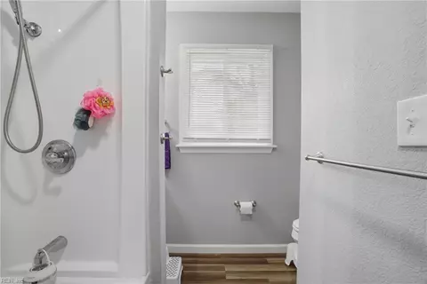 Bath - 4416 Greendell Rd, Chesapeake, VA 23321 photo 3 of 7