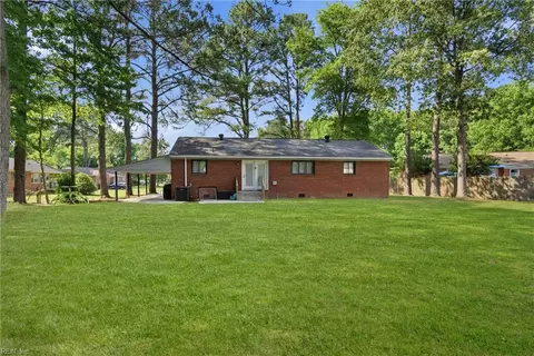 Exterior - 4416 Greendell Rd, Chesapeake, VA 23321 photo 5 of 11