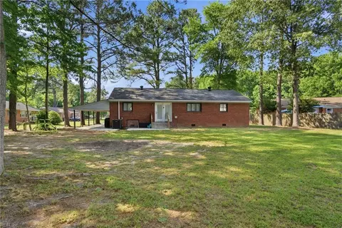 Exterior - 4416 Greendell Rd, Chesapeake, VA 23321 photo 10 of 11