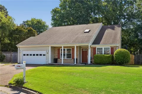 806 Holland Ct, Newport News, VA 23608