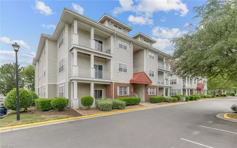 5317 Warminster Dr #103, Virginia Beach, VA 23455