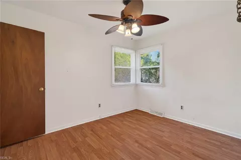 Bedroom - 200 Valirey Dr, Hampton, VA 23669 photo 2 of 3