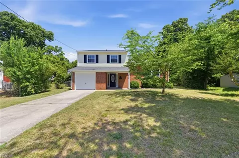 504 Gold Cup Rd, Hampton, VA 23666