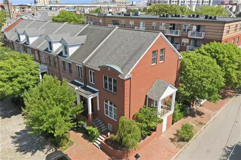 261 W Freemason St, Norfolk, VA 23510