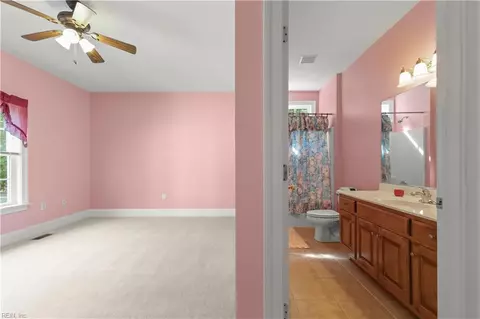 Bedroom - 7845 Riverwatch Dr, Gloucester, VA 23061 photo 5 of 8