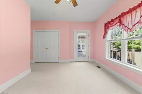 Bedroom - 7845 Riverwatch Dr, Gloucester, VA 23061 photo 6 of 8