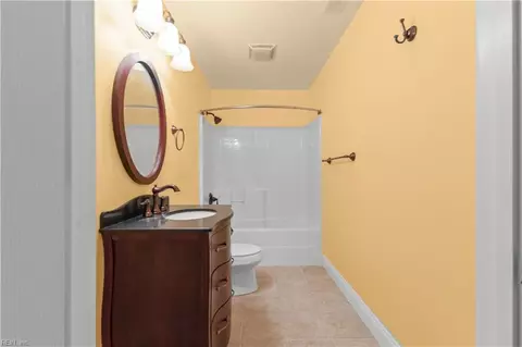 Bath - 7845 Riverwatch Dr, Gloucester, VA 23061 photo 6 of 6
