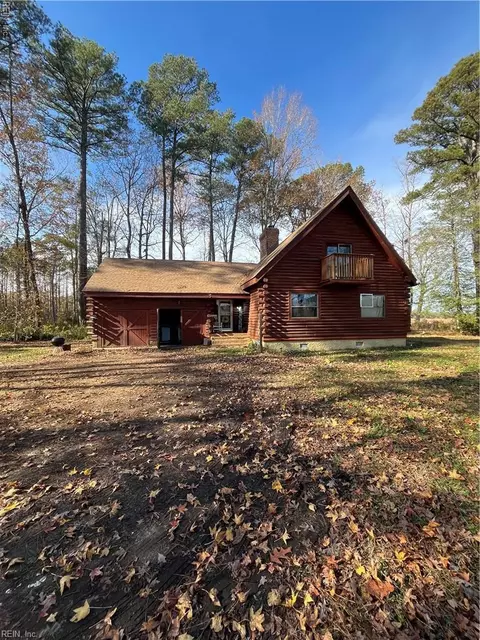 4389 Adams Swamp Rd, Suffolk, VA 23434