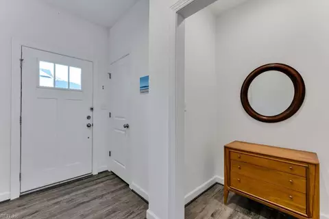 1233 Parkley Dr, Chesapeake, VA 23320