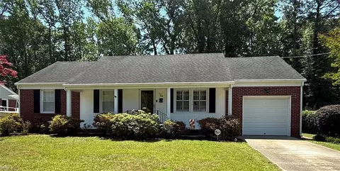 140 Albany Dr, Hampton, VA 23666