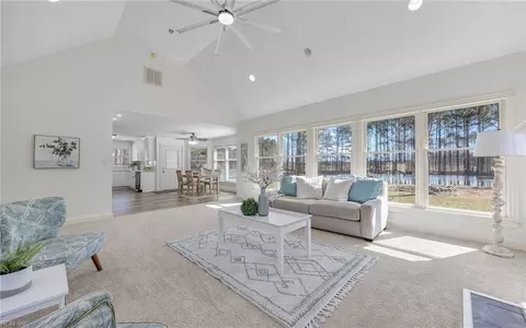 3600 Fluridy Rd, Chesapeake, VA 23322