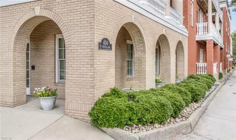 450 W Princess Anne Rd #206, Norfolk, VA 23517