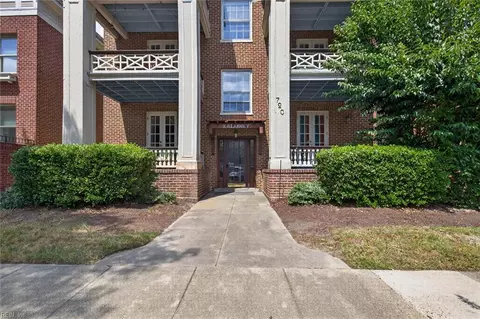 720 Redgate Ave #6, Norfolk, VA 23507
