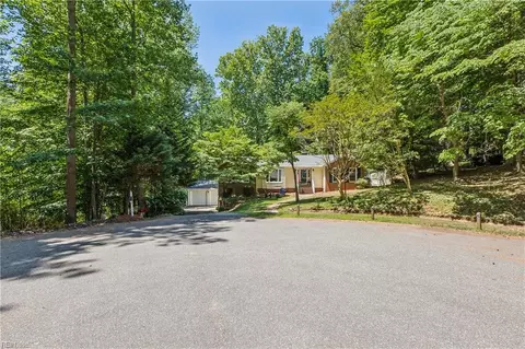 108 Cambridge Ln, Williamsburg, VA 23185