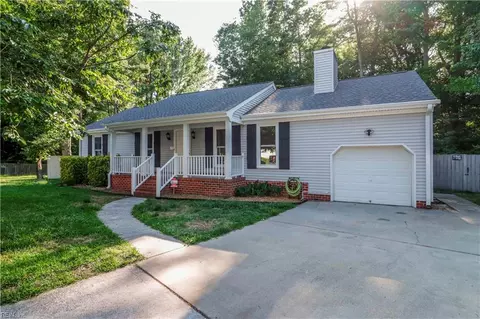3936 Hardwood Ln, Portsmouth, VA 23703