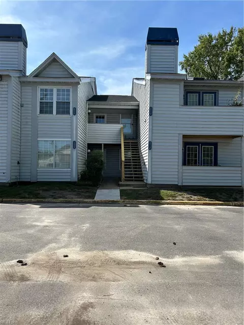 610 Waters Dr, Virginia Beach, VA 23462