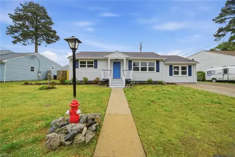 2521 Lynnriver Dr, Virginia Beach, VA 23452