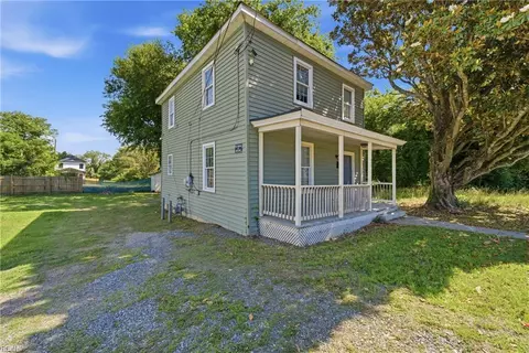 315 Saint Matthew St, Petersburg, VA 23803