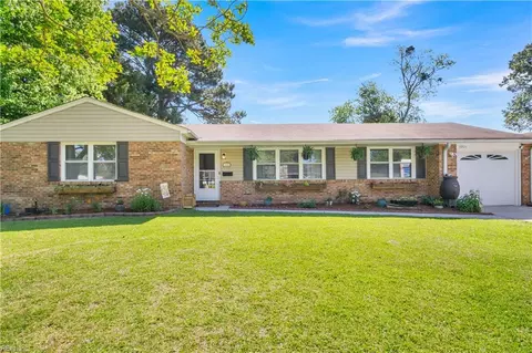 3909 Windsor Woods Blvd, Virginia Beach, VA 23452