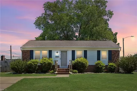 Exterior - 2 Pavilion Pl, Hampton, VA 23664 photo 15 of 15