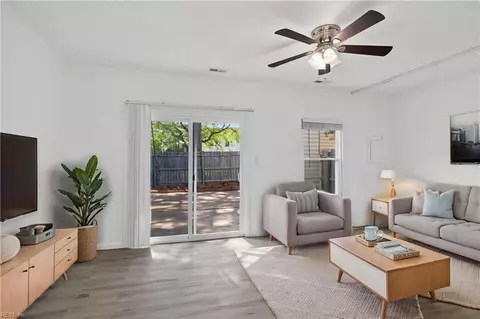 1107 Clear Springs Rd, Virginia Beach, VA 23464
