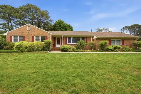 3436 Kings Grant Rd, Virginia Beach, VA 23452