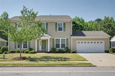 1028 Boundary Dr, Suffolk, VA 23434