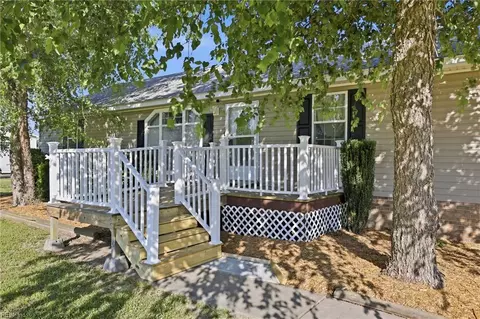 204 Katies Trl, Elizabeth City, NC 27909