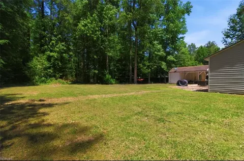 Exterior - 6581 Pine Haven Cir, Gloucester, VA 23061 photo 8 of 8
