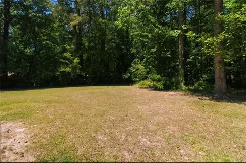 Exterior - 6581 Pine Haven Cir, Gloucester, VA 23061 photo 6 of 8