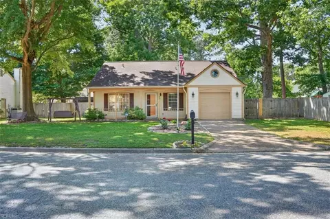 185 Abbey Ct, Newport News, VA 23602