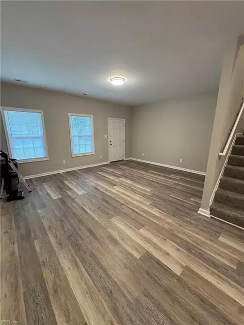 Living - 637 Grimes Rd, Hampton, VA 23663 photo 1 of 1