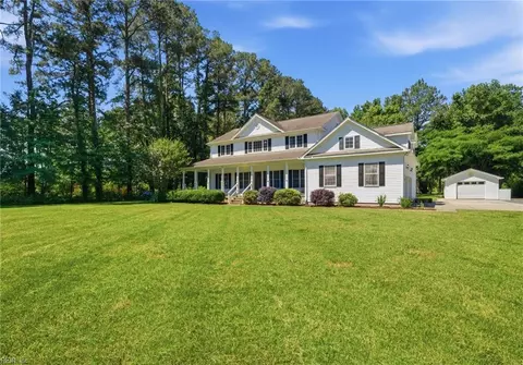 916 W Saint Brides Rd #W, Chesapeake, VA 23322