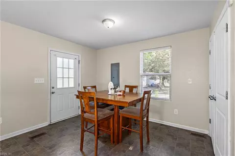 Dining - 16 Lacrosse St, Hampton, VA 23663 photo 1 of 1