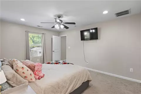 Bedroom - 16 Lacrosse St, Hampton, VA 23663 photo 2 of 5