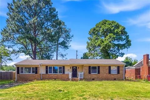 357 Dexter E St, Chesapeake, VA 23324