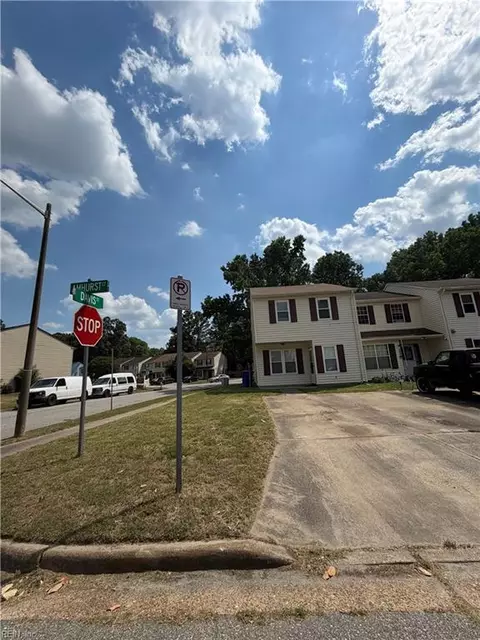 5501 Amhurst Ct, Virginia Beach, VA 23462