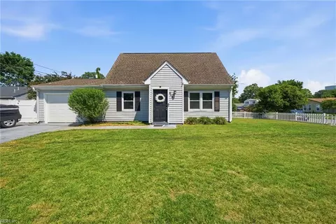 646 Garfield Ave, Virginia Beach, VA 23452