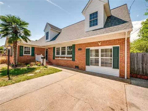 Exterior - 79 Tide Mill Ln, Hampton, VA 23666 photo 8 of 9