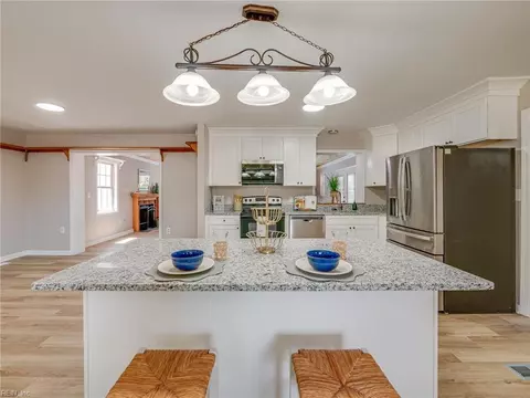 Kitchen - 79 Tide Mill Ln, Hampton, VA 23666 photo 2 of 4