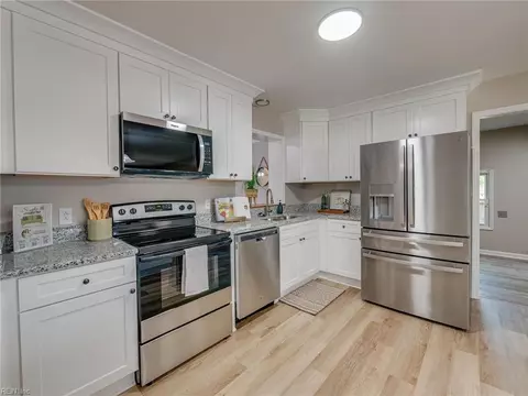 Kitchen - 79 Tide Mill Ln, Hampton, VA 23666 photo 1 of 4