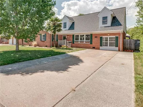 79 Tide Mill Ln, Hampton, VA 23666