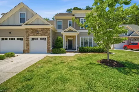 536 Cristfield Rd, Chesapeake, VA 23320