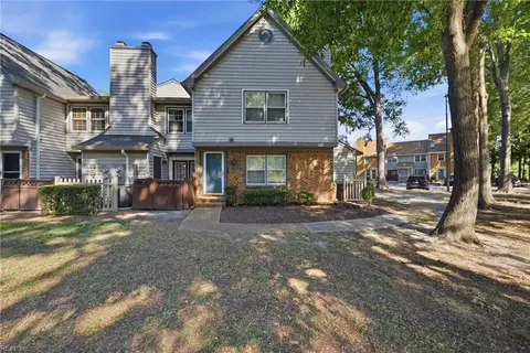 967 Saint Andrews Rch Reach #D, Chesapeake, VA 23320