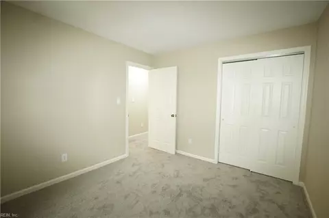 Bedroom - 6 Hawthorn Pl, Hampton, VA 23666 photo 5 of 6