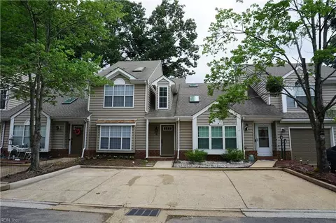 Exterior - 6 Hawthorn Pl, Hampton, VA 23666 photo 2 of 7