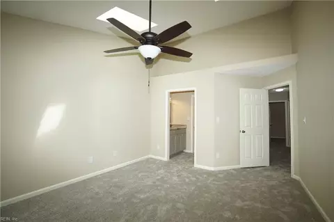 Bedroom - 6 Hawthorn Pl, Hampton, VA 23666 photo 3 of 6