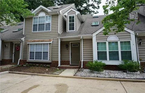 6 Hawthorn Pl, Hampton, VA 23666